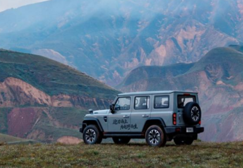 ���318�˾���212������Խ֮�ã����롰�����ؼݡ��嵥