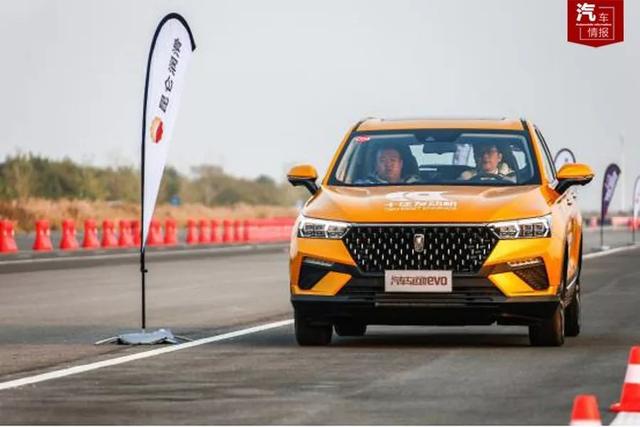 300ʦ3зڴʷǿSUV˶˵ֵ