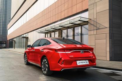 又一款合资纯电A级车,充电12分钟续航100公里,适合90后