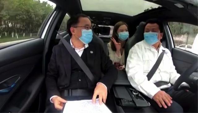 拒绝概念车PPT自动驾驶,长安量产车上路试验,总裁亲自直播