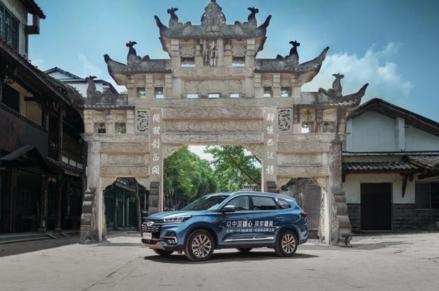 配置升级价格未变,试驾全新一代瑞虎8,能成为“奶爸神车”吗?