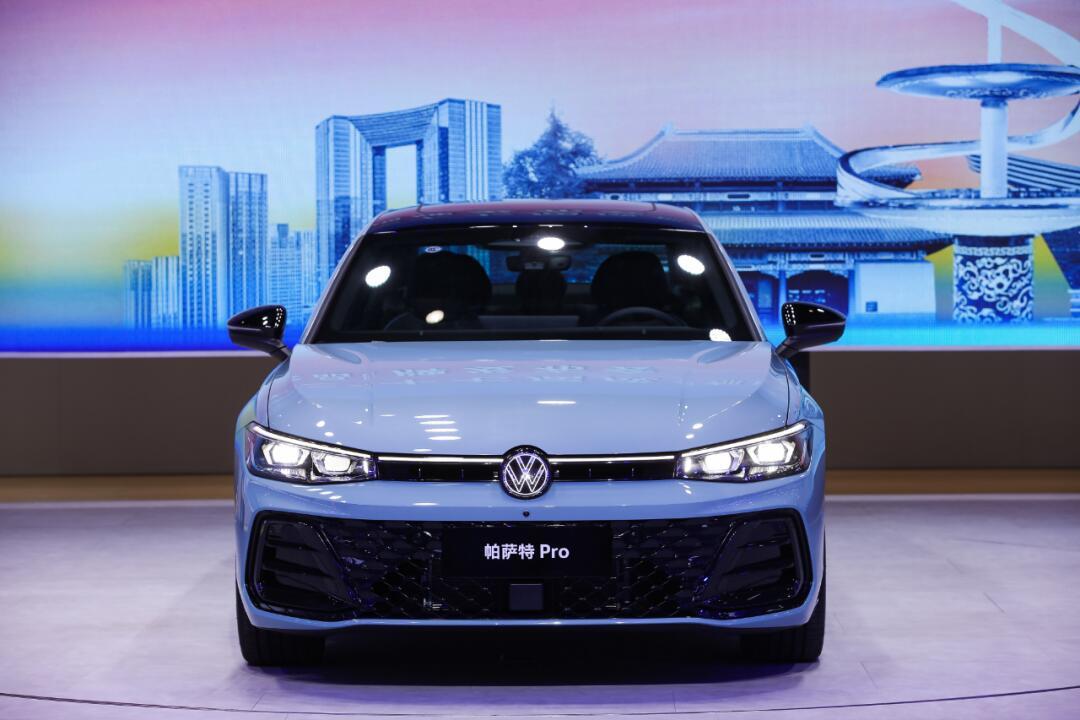  8BϴƣϮModel 3׷C