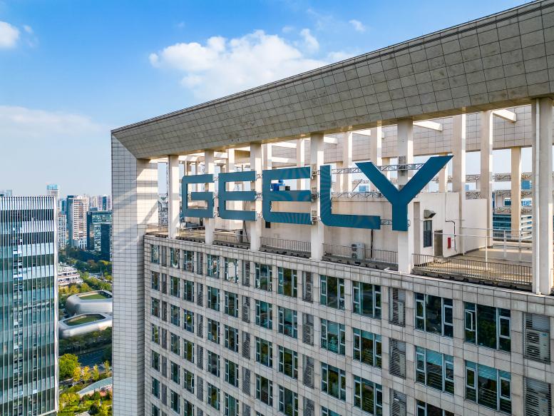 ��˵�̨���������ӣ�һ����������Ĳ�ҵ���